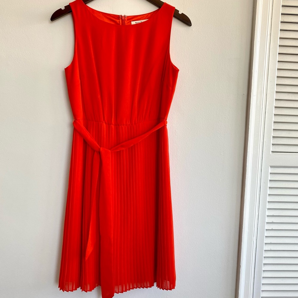 WHBM orange pleated dress Size 2